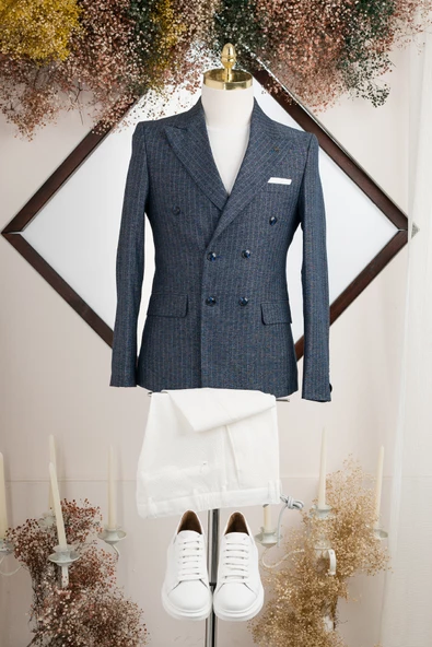 Slimfit Çift Yırtmaçlı Çizgili Sivri Yaka Astarlı Kruvaze Tek Ceket - 6