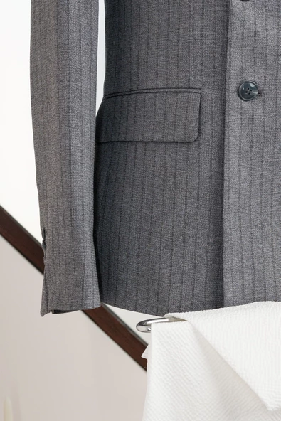Slimfit Çift Yırtmaçlı Çizgili Sivri Yaka Astarlı Kruvaze Tek Ceket - 12