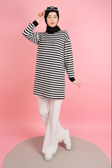 Kadın Yazlık Çizgili Penye Tesettür Tunik İnce Çizgi Siyah - Resim 3