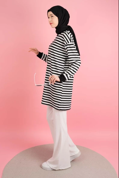 Kadın Yazlık Çizgili Penye Tesettür Tunik İnce Çizgi Siyah - Resim 2