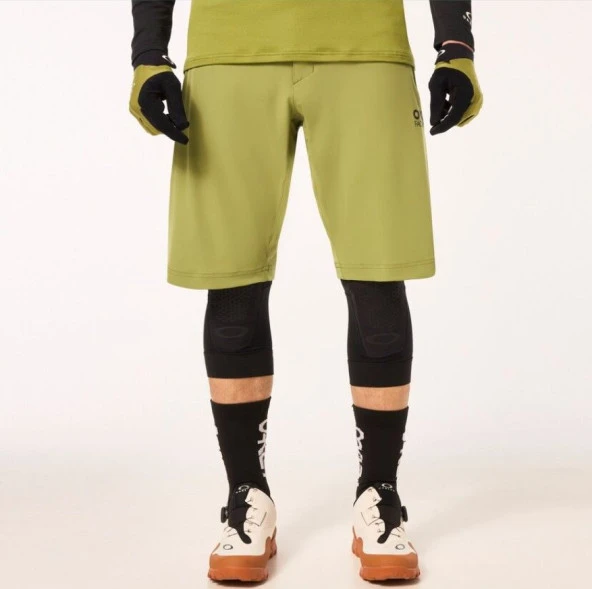 Oakley Factory Pilot Şort FOA405050 70N Fern - Resim 2