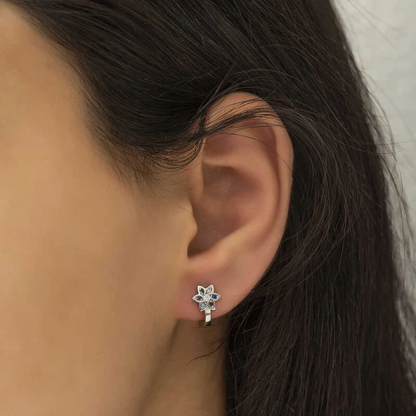 Gümüş Renkli Çiçek Küpe - 2