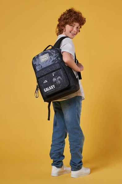 Coral High Dört Bölmeli Siyah Galaxy Ortaokul Çantası - Erkek Çocuk - Resim 4