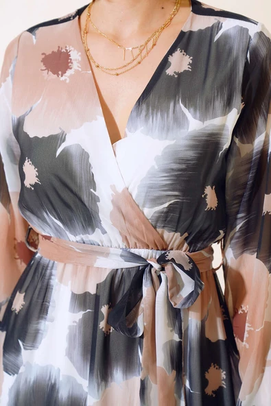 Kruvaze Yaka Desenli Şifon Elbise Siyah - Resim 4