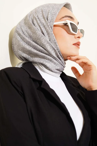 MK Desen Soft Eşarp Gri - Resim 2