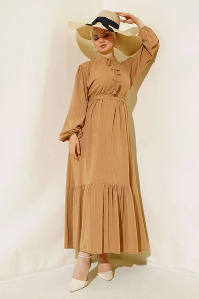 Fırfırlı Düğmeli Elbise Camel
