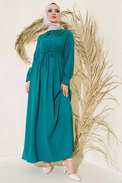 Yaka Dantelli Yarım Düğmeli Elbise Zümrüt ürün görseli 1