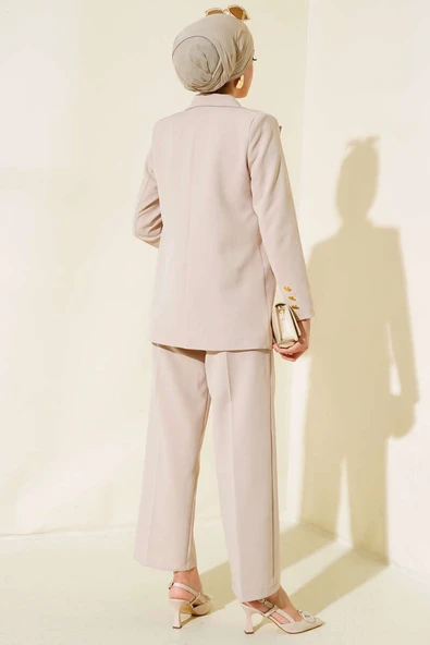 Cep Kapaklı Kruvaze Yaka Ceket Takımı Bej - Resim 3
