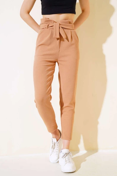 Fırfırlı Kuşaklı Dar Paça Pantolon Camel