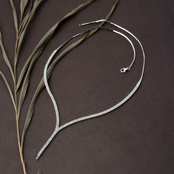 İki Sıra Beyaz Altın Su Yolu Kolye Seti - Resim 4