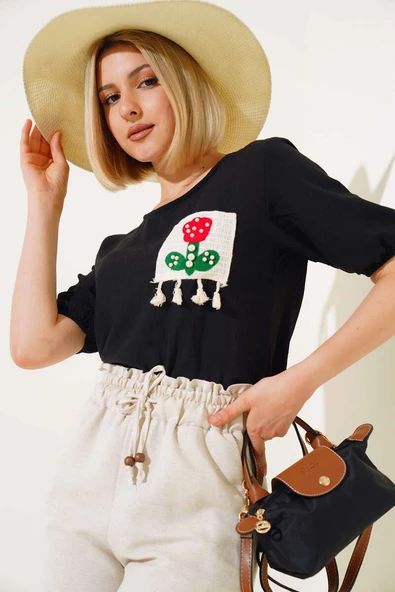 Dantel İşlemeli Keten T-shirt Siyah