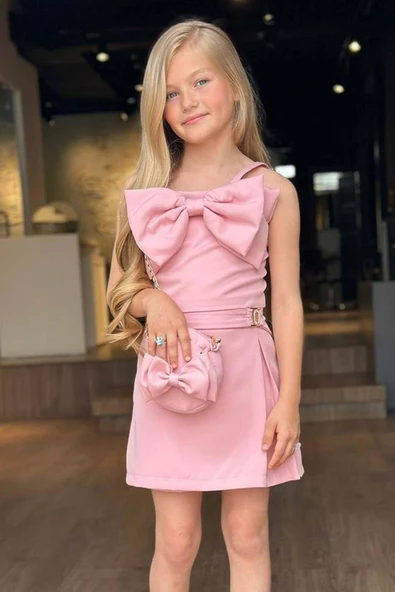 Kız Çocuk Fiyonk Detaylı İp Askılı Pudra Şortlu Takım ürün görseli