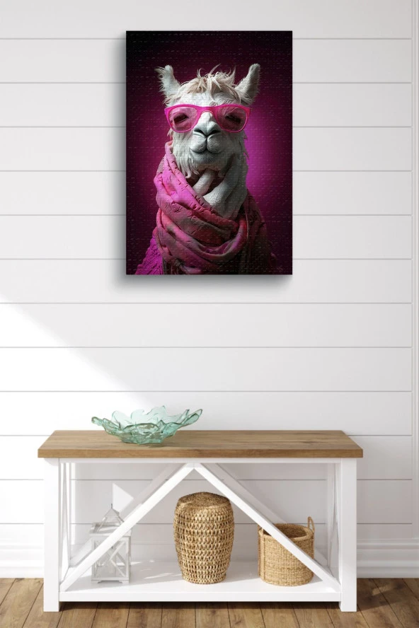 Pembe Gözlüklü Lama Yağlı Kanvas Tablo ürün görseli