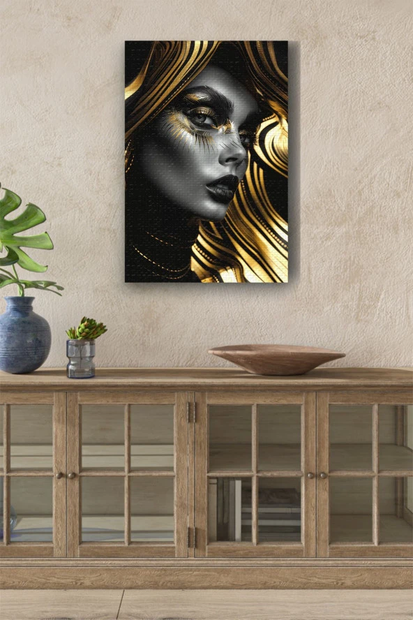 Gold Detaylı Kadın Portre Yağlı Kanvas Tablo ürün görseli