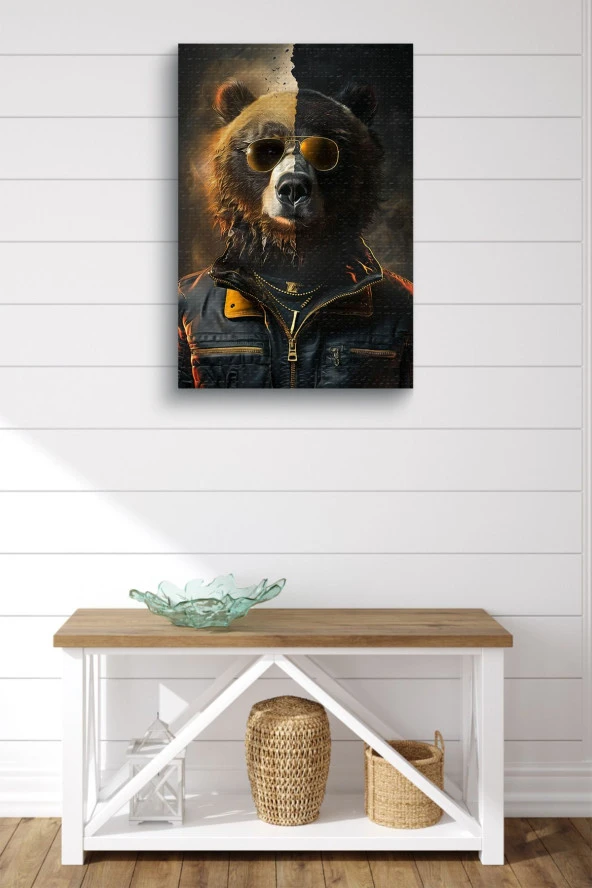 İki Renk Detaylı Kıyafet Giymiş Boz Ayı Yağlı Kanvas Tablo - Resim 2