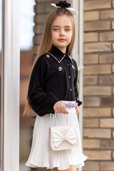 Kız Çocuk Yakası ve Göğsü Taş İşlemeli Siyah Gömlek ve Piliseli Beyaz Etekli Takım - 5