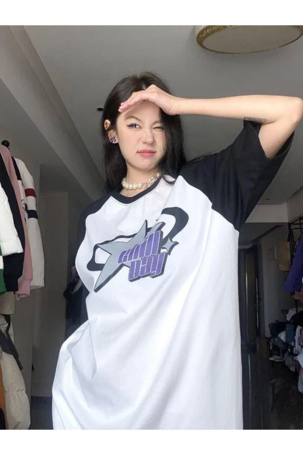 Y2k Chill Day Beyaz Reglan Kol Oversize T-shirt