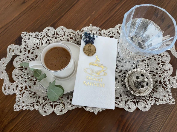 Gold Yaldızlı Beyaz Çiçekli Mühürlü Damat Kahvesi Garson Peçete 1 Adet