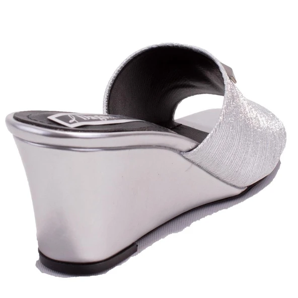 Dagoster DZA07-108524344CN Gümüş Dolgu Taban Topuklu Kadın Terlik - 4