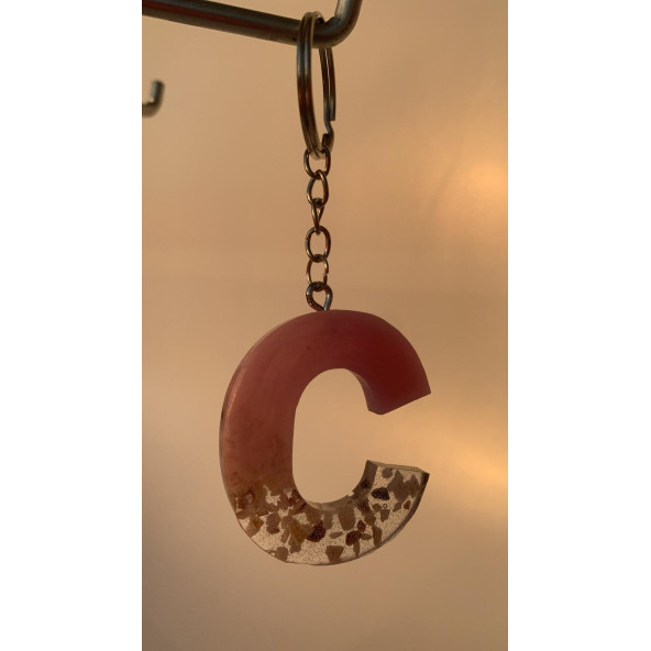 C Harfi Pembe Renk Epoksi ve Deniz Kabuğu Kırığı Süslemeli Gümüş Halka Anahtarlık El Yapımı Hediyelik - 6