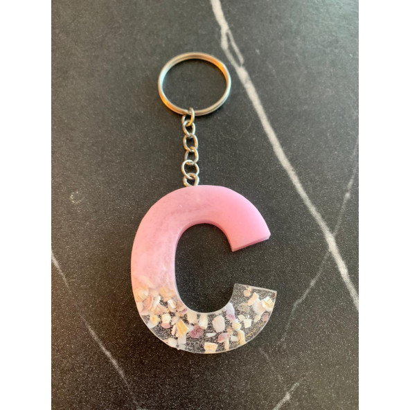 C Harfi Pembe Renk Epoksi ve Deniz Kabuğu Kırığı Süslemeli Gümüş Halka Anahtarlık El Yapımı Hediyelik - 8