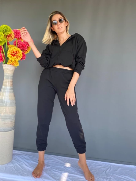 Eşofman Takımı Üst Fermuarlı Alt Paça Ve Kemer Lastikli Siyah Renk - 2