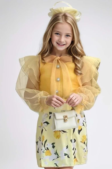 Kız Çocuk Boydan Düğmelei Transparan Detaylı Sarı Etekli Takım ürün görseli
