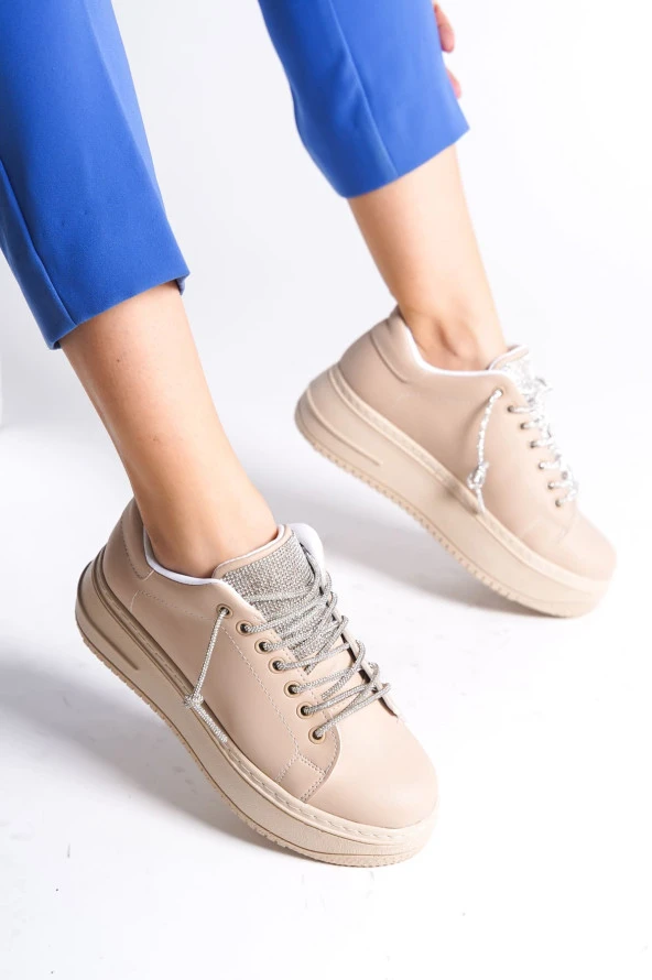 K&A  Bağcıklı Ortopedik Taban Taşlı Kadın Sneaker Ayakkabı TT Ten