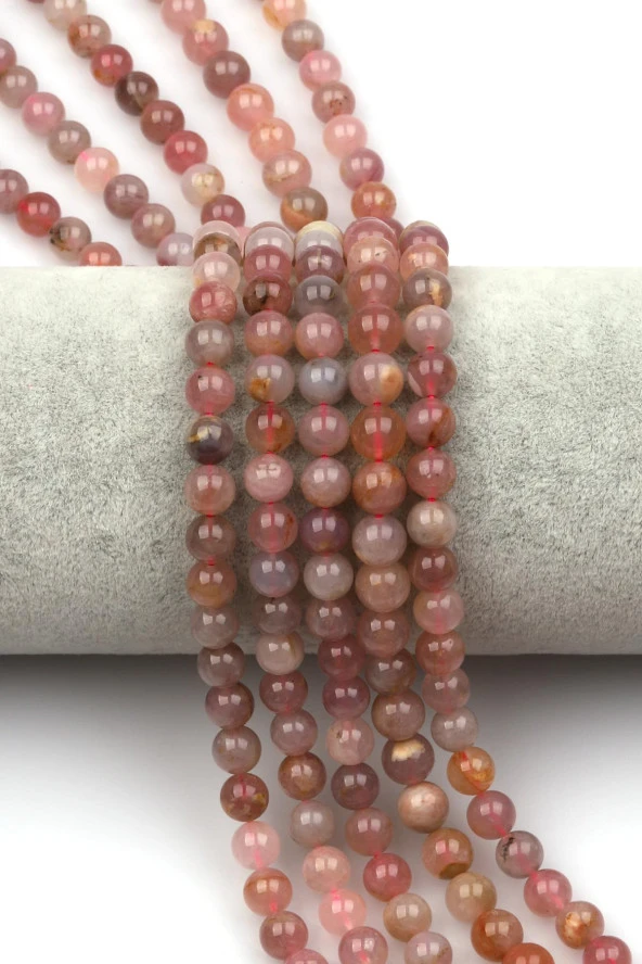 Madagaskar Pembe Kuvars 6 mm Küre Kesim ürün görseli