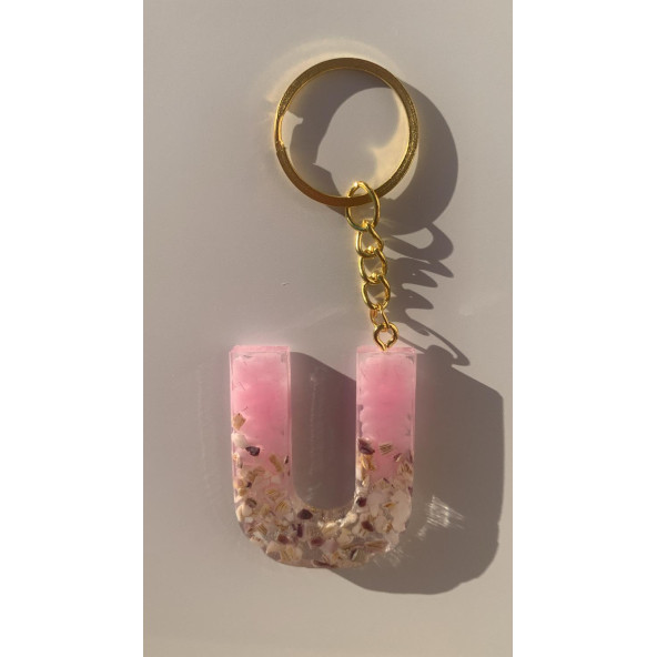U Harfi Pembe Renk Epoksi ve Deniz Kabuğu Kırığı Süslemeli Gold Halka Anahtarlık El Yapımı Hediyelik - Resim 5