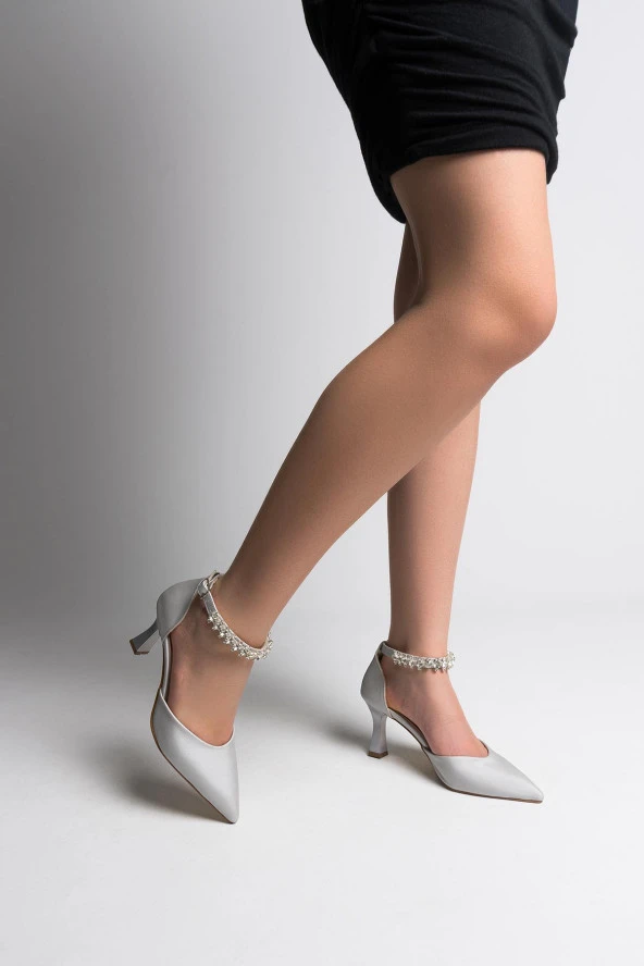 Kadın Topuklu Ayakkabı TR004Y04C - Resim 2