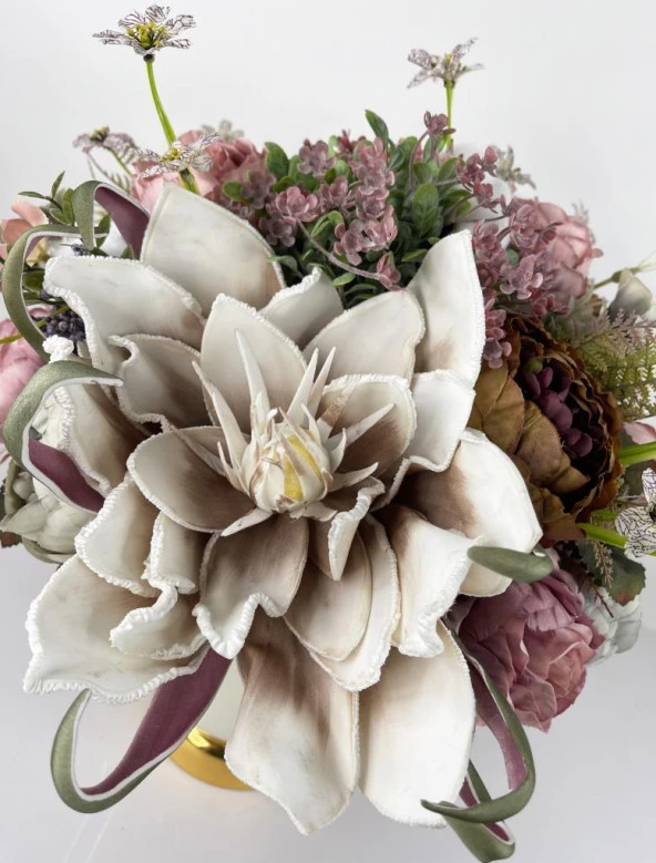 Nettenevime Yapay Çiçek Aranjmanı Gold-Krem Metal Vazolu Nişan Çiçeği İsteme Çiçeği Masa Üstü Çiçeği Arajman 47623 - 3