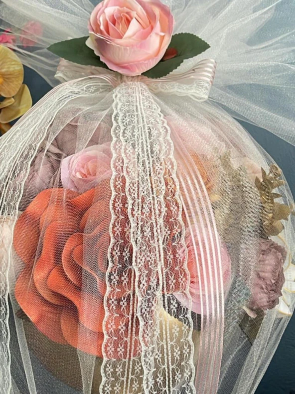 Nettenevime Yapay Çiçek Latex Aranjmanı Tüllü Kare Ayaklı Yuvarlak Metal Gold Vazolu Masa Üstü Çiçeği Arajman - Resim 3