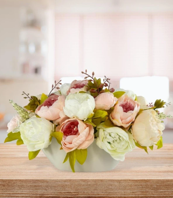 Nettenevime Yapay Çiçek Aranjmanı Gondol Vazoda Pembe Krem Beyaz Tonlarında Marsilya Gülü Şakayık Çiçekleri