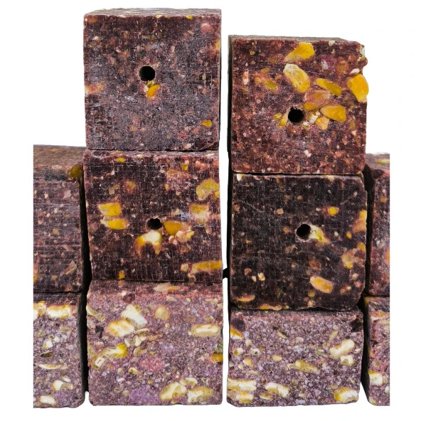 Hedyex 1Kg Sazan Küspesi Delikli Küp Çilekli Mısır Küspesi Kare - 3