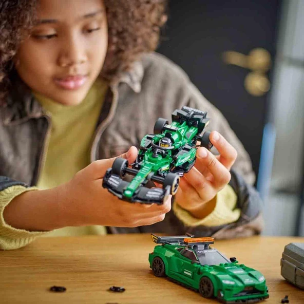 LEGO Speed Champions 76925 Aston Martin Güvenlik Aracı ve AMR23 (564 Parça) - 7