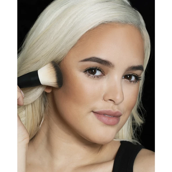Maybelline New York City Bronze Bronzlaştırıcı & Kontür Pudrası - 200 Medium Cool (Orta, Soğuk Ton) - 2