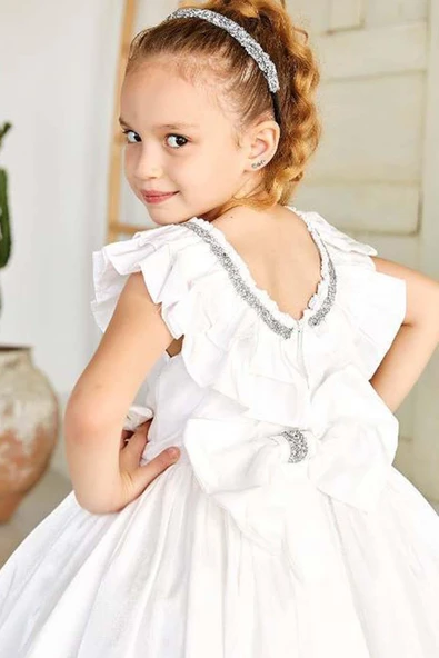Kız Çocuk Göğsü Taş İşlemeli ve Fırfır Detaylı Beyaz Abiye - Resim 4
