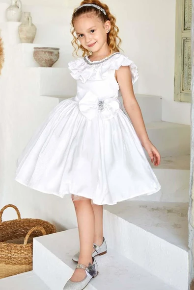 Kız Çocuk Göğsü Taş İşlemeli ve Fırfır Detaylı Beyaz Abiye ürün görseli