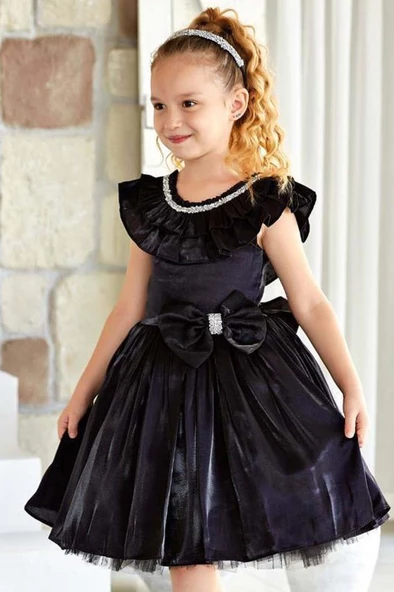 Kız Çocuk Göğsü Taş İşlemeli ve Fırfır Detaylı Siyah Abiye ürün görseli