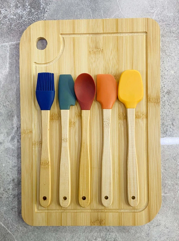 Bambu Kes Hazırla Set Kesme Tahtası ve Silikon Spatula Seti