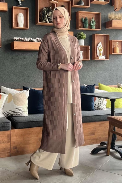 Dama Desenli Sütlü Kahve Triko Hırka - 9