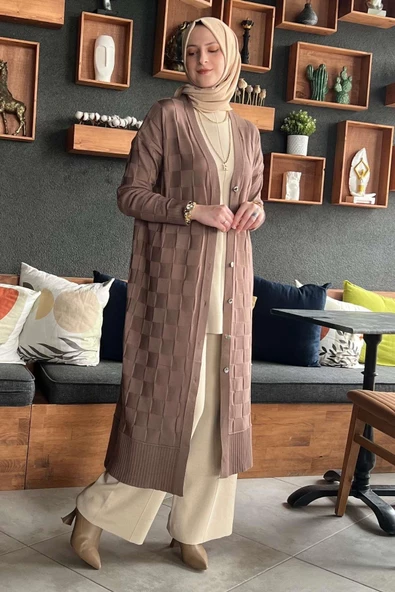 Dama Desenli Sütlü Kahve Triko Hırka - 10