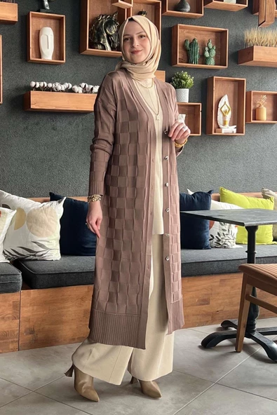 Dama Desenli Sütlü Kahve Triko Hırka - 11