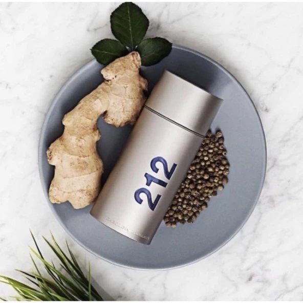 Carolina Herrera 212 Men NYC EDT 100 ml Erkek Parfümü - Resim 5