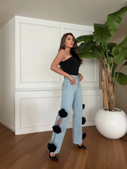 Yanları Siyah Gül Detaylı Tasarım Jean - 7