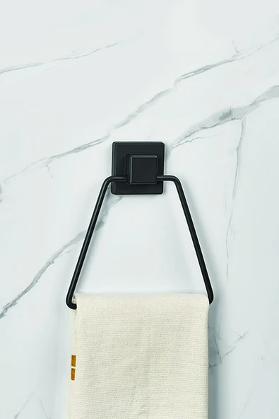 Yapışkanlı Kare Başlıklı Siyah Üçgen Havluluk - 2