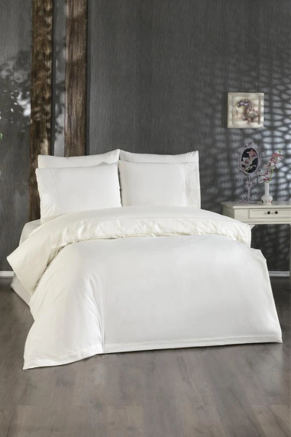 Fransız Dantelli Seçil Çeyizlik Nevresim Takımı Krem ürün görseli