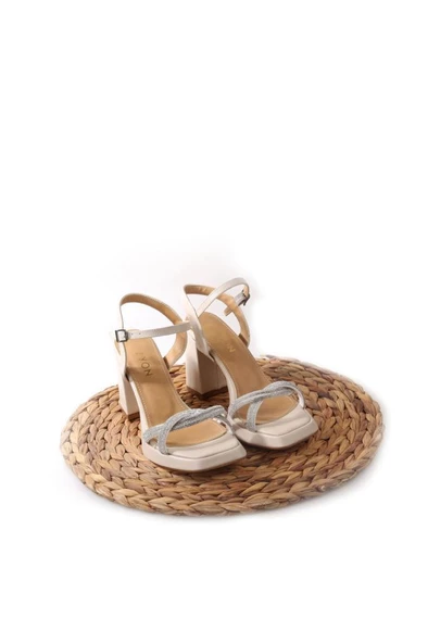 Papuçcity Wzy 02708 9 Cm Topuklu Kadın Sandalet Ayakkabı - 9