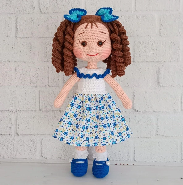 Maviş Kıvırcık Saçlı Karnaval Bebek Amigurumi Organik Oyuncak - 1